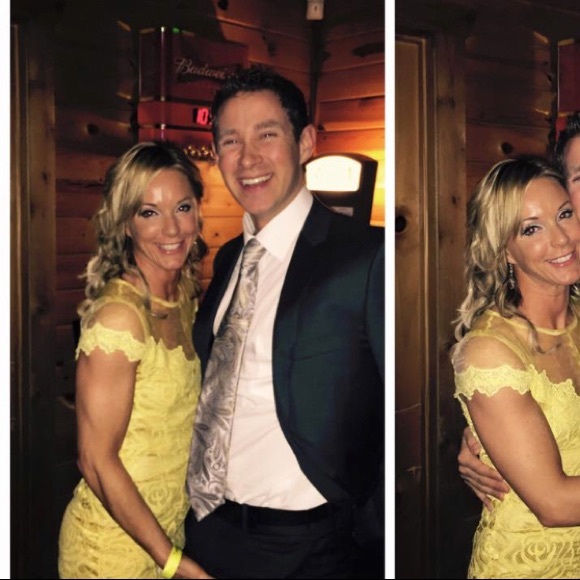 Yellow lace floral mini dress - Picture 2 of 2